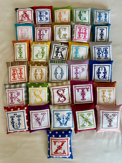 İ
